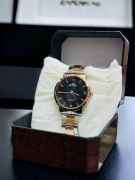 Men’s Golden Stainless Steel Chain Watch – Classic Analogue