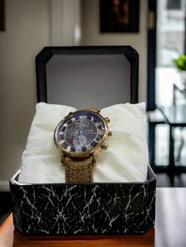 Classic Men’s Brown Leather Strap Watch