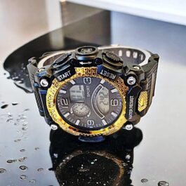 Bold Men’s Sports Watch – Water-Resistant with Plain Strap