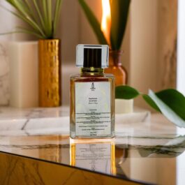 Royal Embrace Perfume 50ml – Elegant Floral & Fruity Fragrance